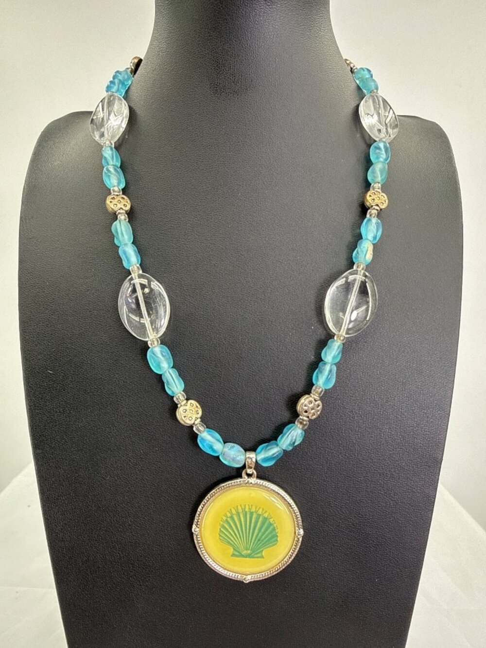 Chunky Coastal Aqua Glass Beaded Necklace Blue Shell Pendant Boho Summer